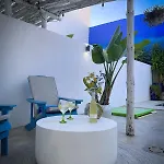 2br Patio & Pool Arenas Appartement